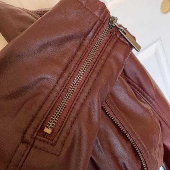 NEW * JOUJOU Burgundy Vegan Leather Jacket Size Medium - Picture 4 of 9